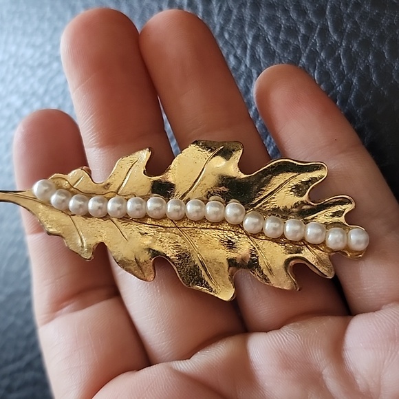 VTG Lady Ellen hair clip - Picture 3 of 7